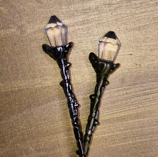 Crystal-tipped stirring wands from the Faerie Secrets Magic Potion Kit – magical accessories for potion play and fairy fun.